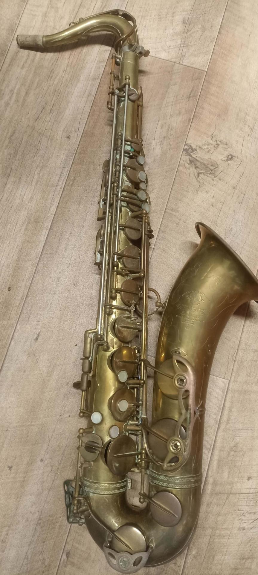 12 saxophone ténor mark VI