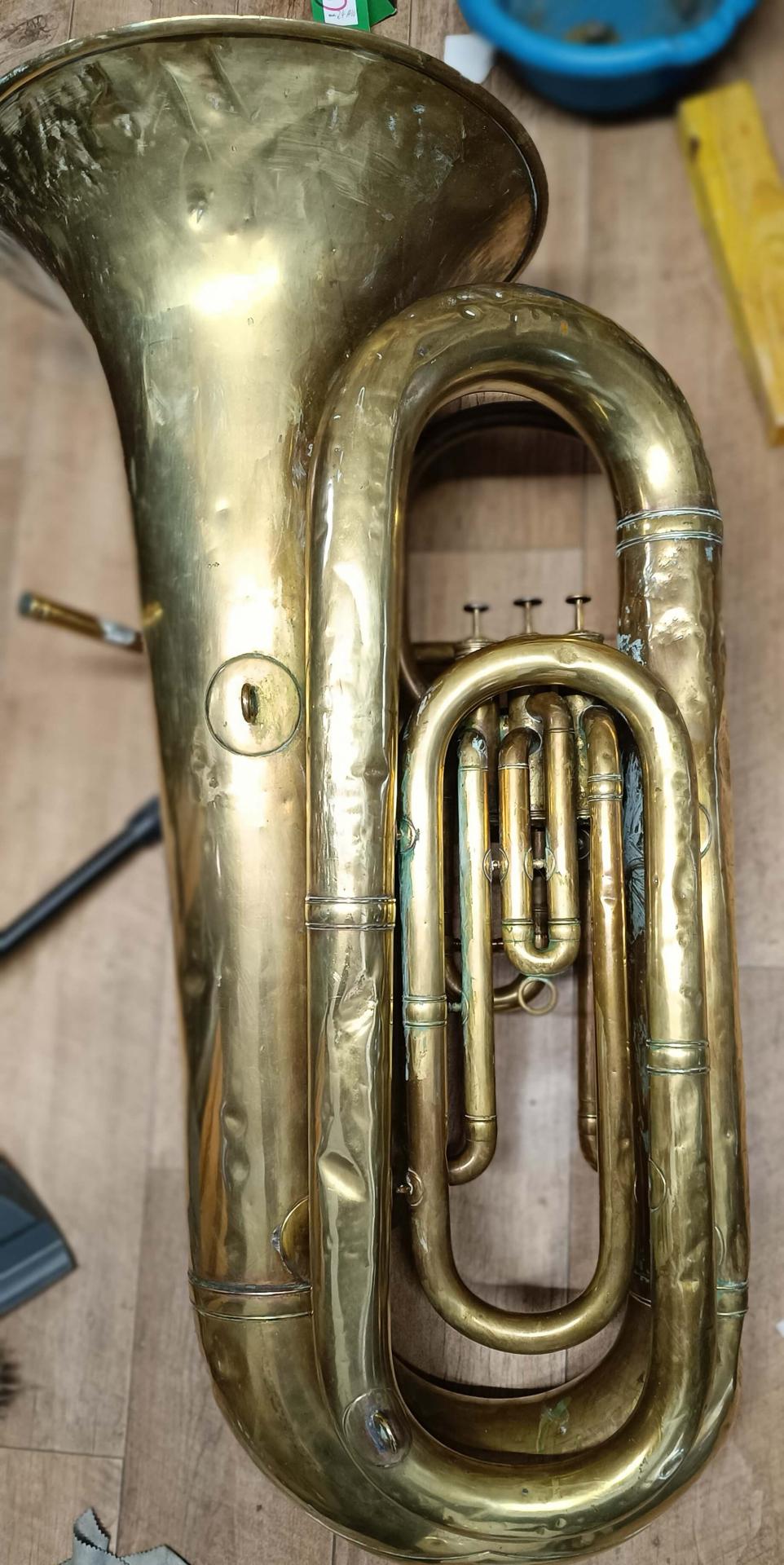 13 basse avant